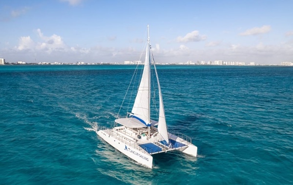 Catamarán Cancun Sailing Ventus