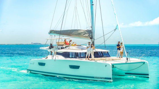 Catamaran de lujo de Cancun Sailing