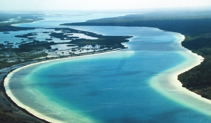 bacalar-lagoon