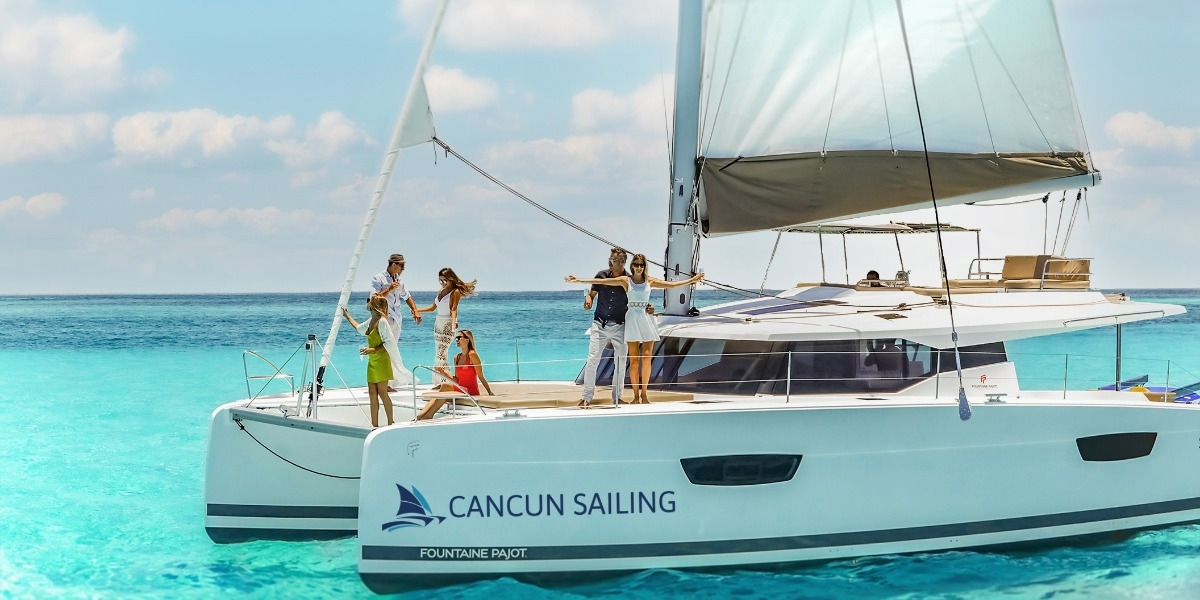 Catamaran Victoria Cancun Sailing Privilege Experience
